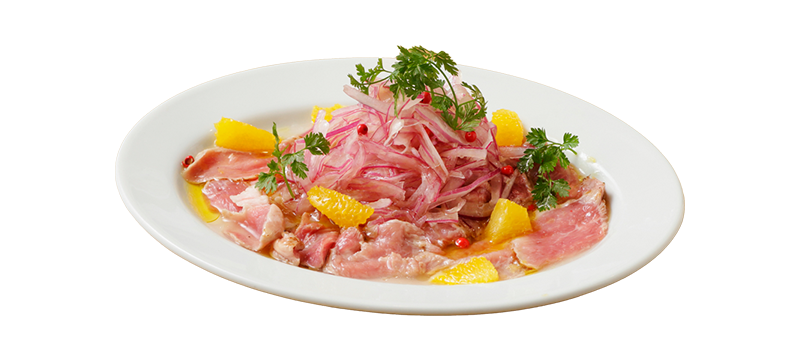 一番人気の前菜ラムのカルパッチョ〜オレンジ風味〜